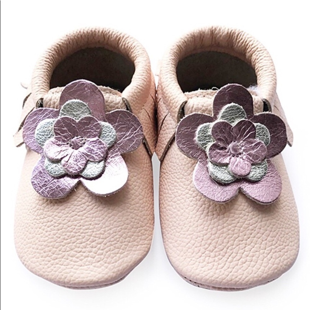 ▪️HP/Misty Rose Floral Fringe Booties